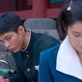 pokssak-sogatsuda-the-moon-wanes-yet-the-young-heart-remains-1-8.jpg