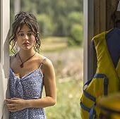 we-were-liars-my-friends-are-lying-in-the-sun-1-8.jpg
